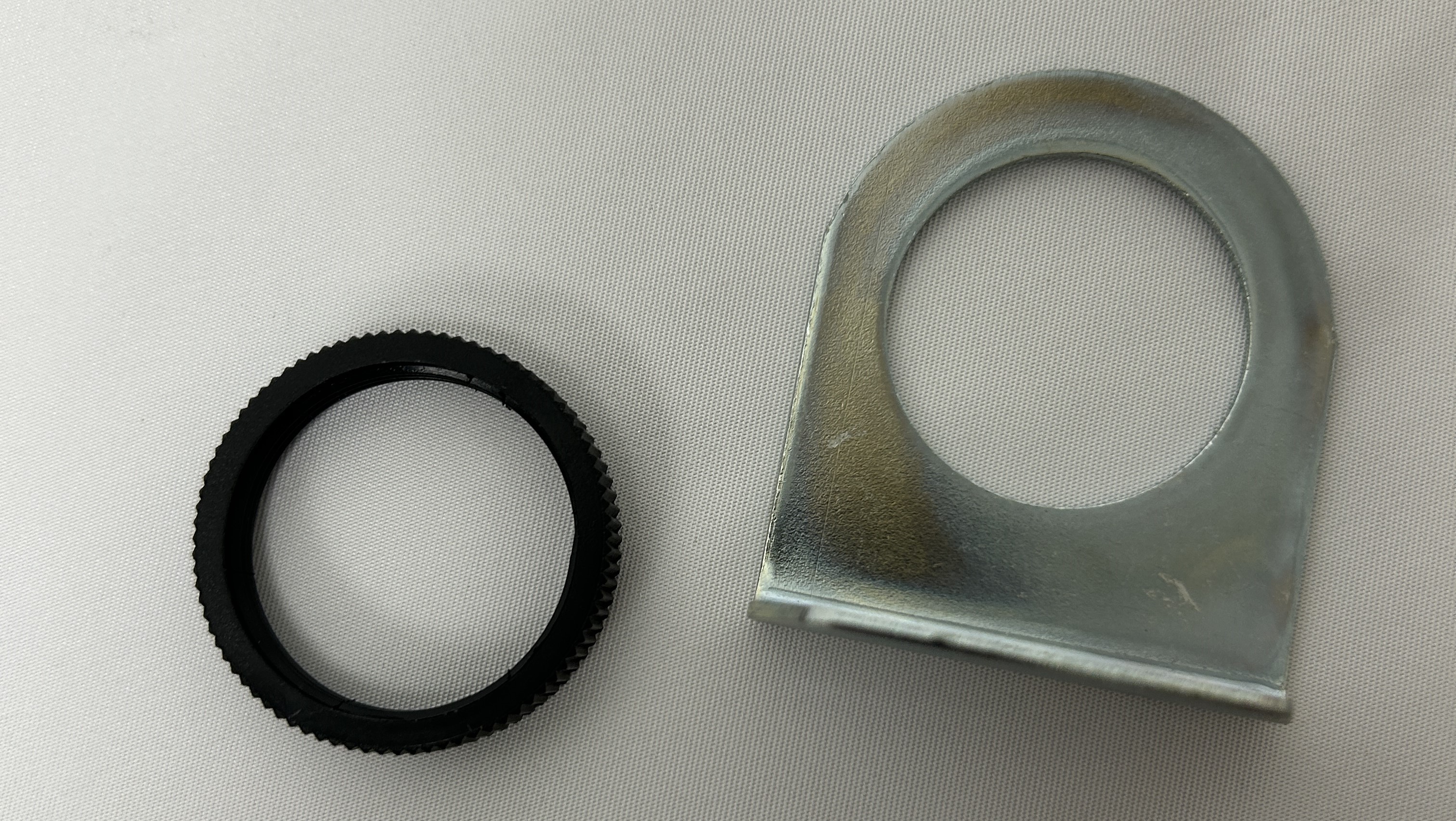 C Regulators, Bracket, 1/4